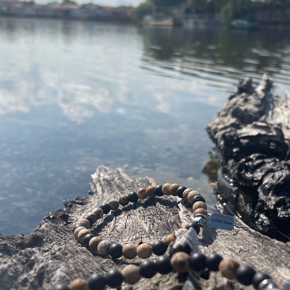 Infuse the Lava stone/ 6mm Matt Onyx / Brown Jasper - Picture 4 of 5